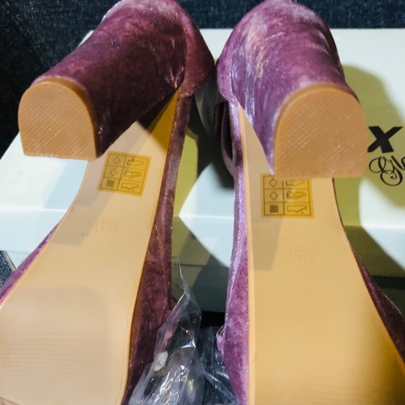 Heels - Picture 2 of 5